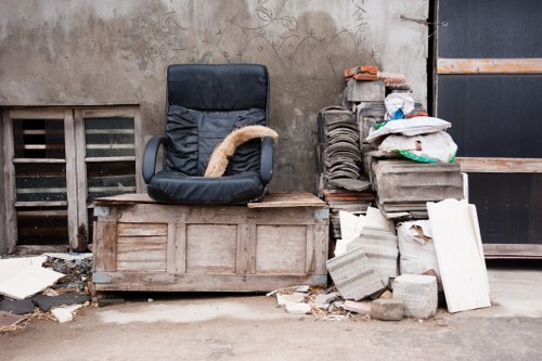 Enclosed and lockable skip container in an urban setting